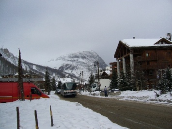 Val d'Isere̊X݁iPj